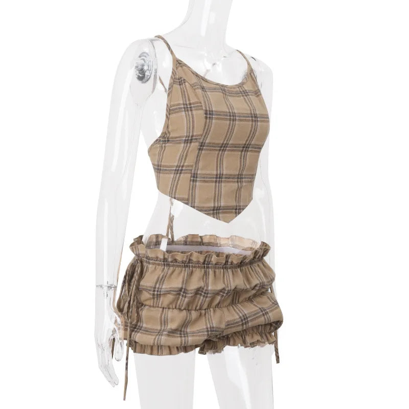 Vintage Style Sexy Backless Suspender Top Women's Pleated American Shorts Set
