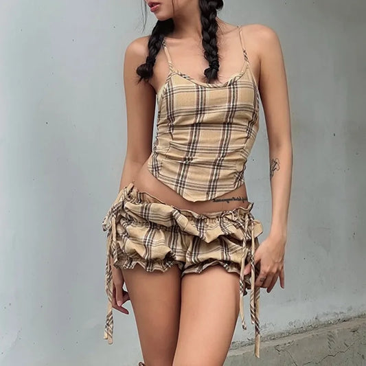 Vintage Style Sexy Backless Suspender Top Women's Pleated American Shorts Set