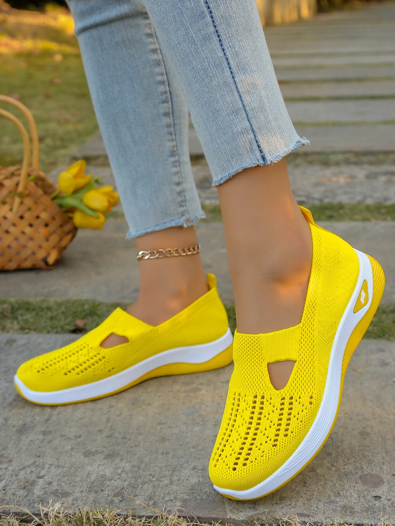 Women's Shoes, Women's Sports Shoes 2025, Breathable and Perforated Shoes, Breathable and Comfortable Shoes