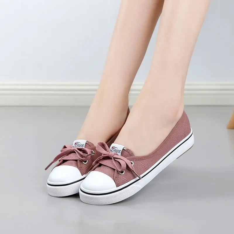 Red Women Footwear Flat Round Toe Black Canvas Ladies Shoes New Arrival 2025 Sale Cheap Vulcanized for Casual Urban 39 Walking A