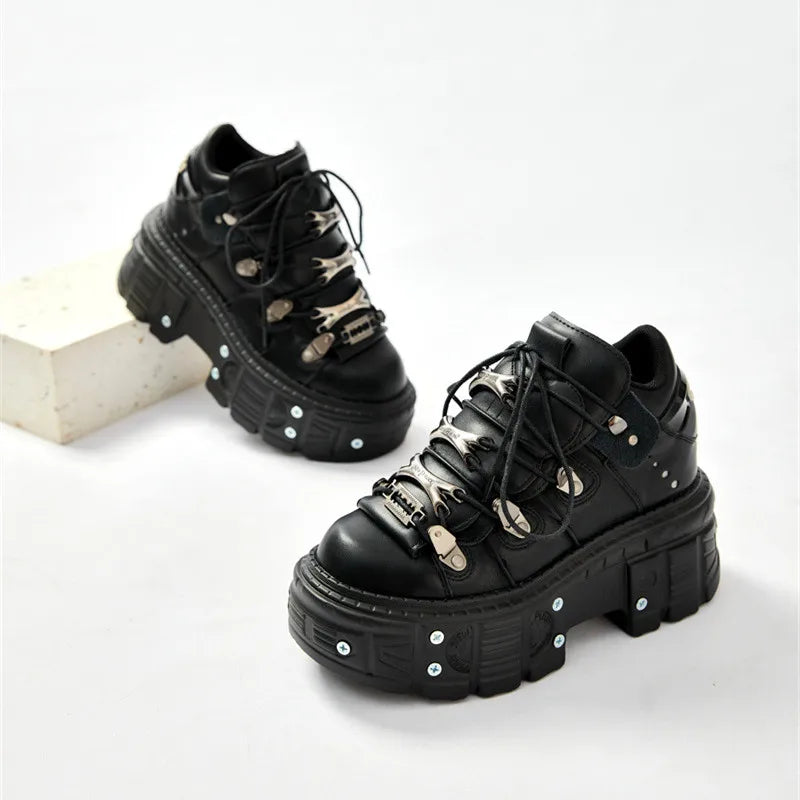 New Fashion Women Lace-Up Sneakers Round Toe Thick Bottom Metal Decoration Woman Ankle Botas Mujer Punk Party Rock Platform Shoe