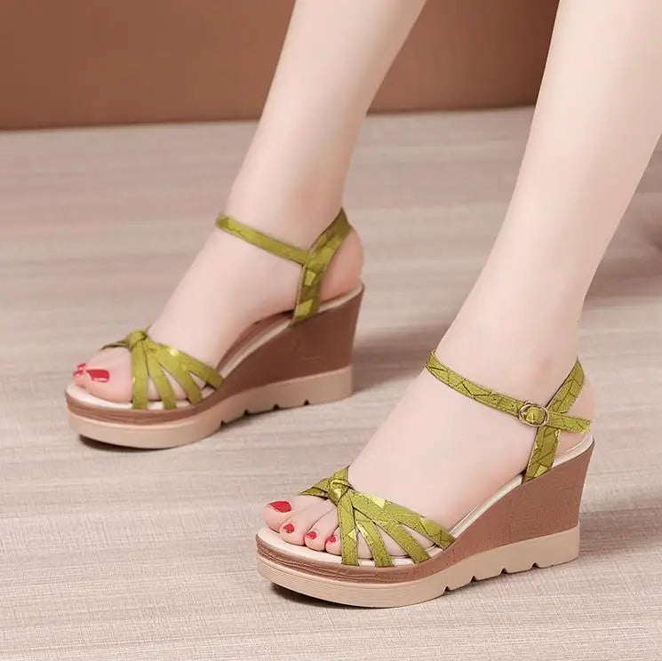 Hot Sale Thick Sole Leather Casual Platform Sandals Women Summer 2026 High Heels Wedges Shoes for Office Beach Mother