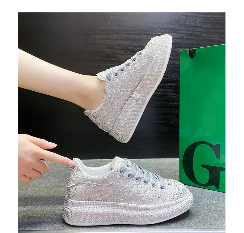 NEW Brand Women Fashion Casual Glitter Sparkling Sneakers Women Encrusted Lace Up Shoes White Sole Fashion Street Sneakers Shiny