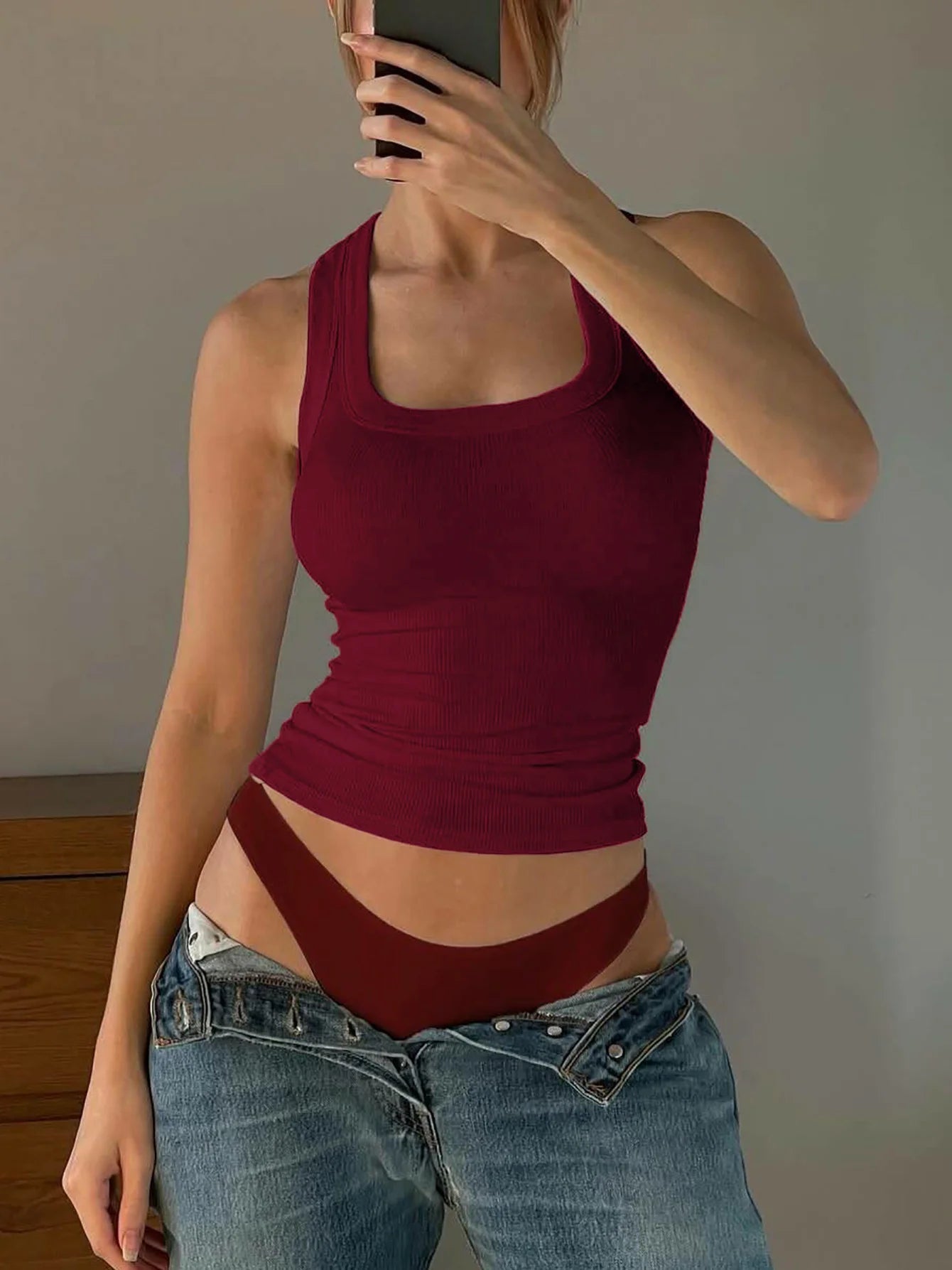 Summer Fashion Sexy European Women's U-Neck Solid Color Slim Fit Crop Top for Women Trendy Small Vest with Work Design