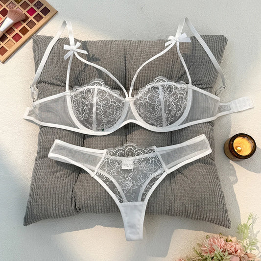 2-piece White sexy lingerie set, an experience of daily intimate life that is both pure and exudes allure ZA824057