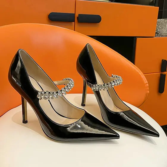 Spring 2025 New French Rhinestone Pointed White High Heels Temperament Patent Leather Shoes Women Wedding Pumps