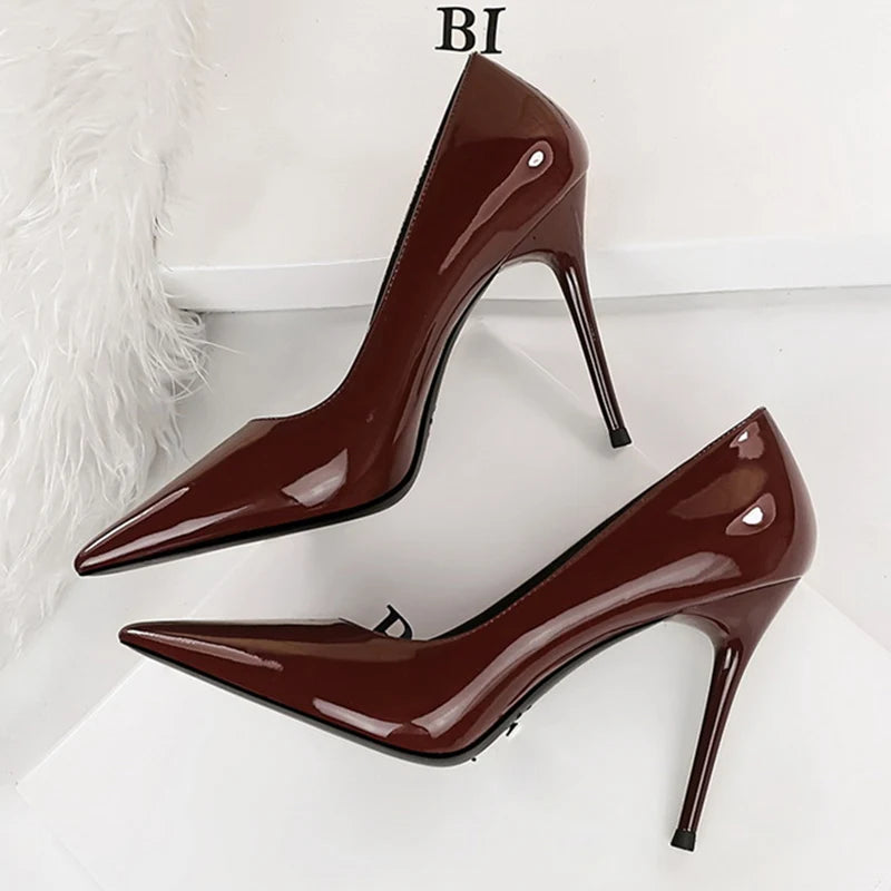 2023 Women Sexy 10cm High Heels Burgundy Nude Pumps Lady Stripper Stiletto Heels Glossy Leather Wedding Bridal Quality Red Shoes