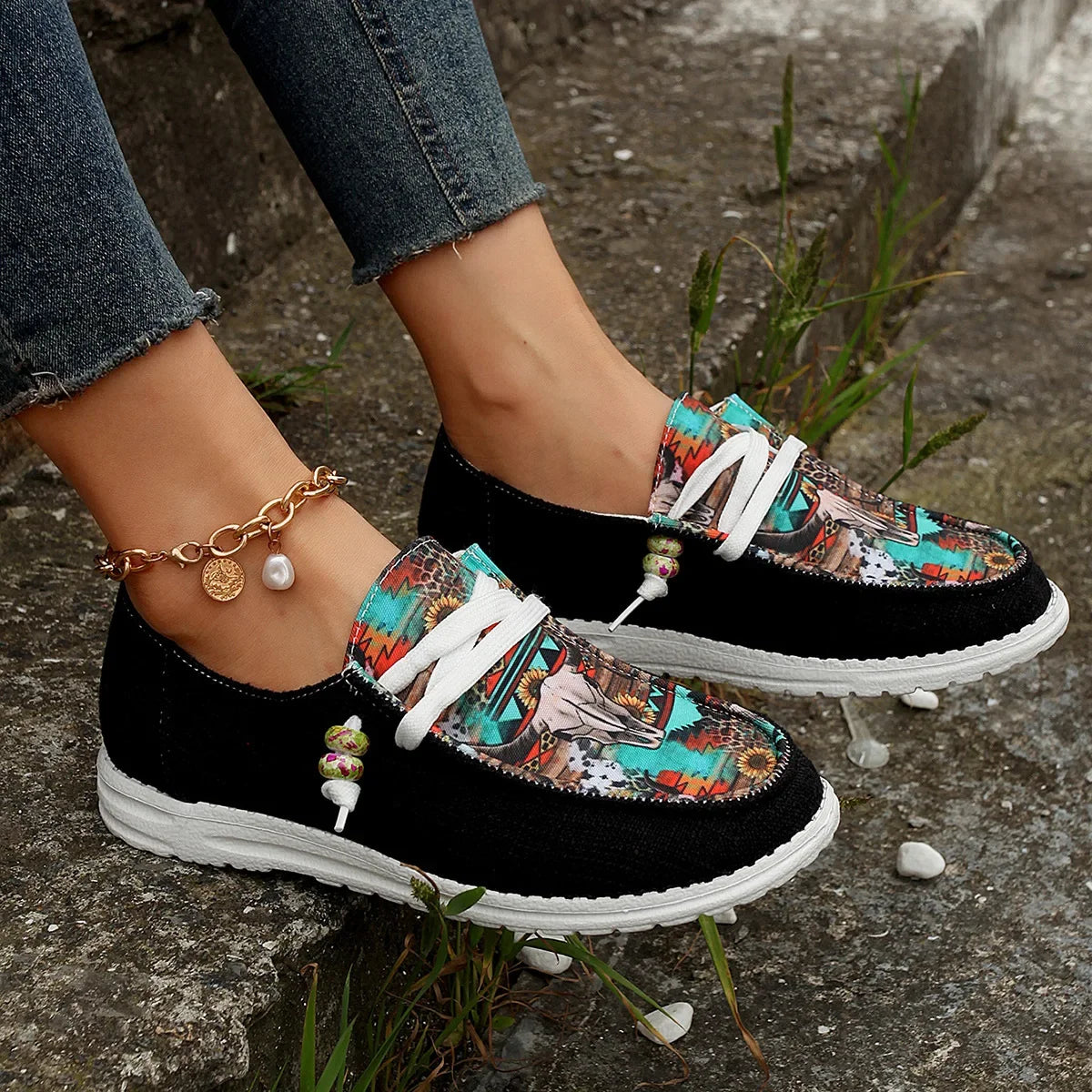 Women's Lightweight Sports Shoes Spring Fashion Flats Lace Up Soft Sole Casual Sneakers Women Comfortable Non Slip Walking Shoes