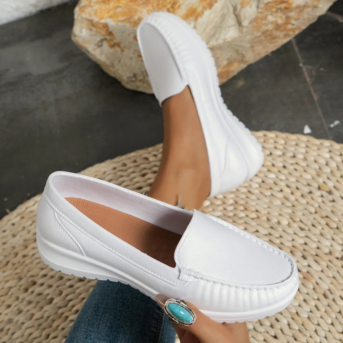 Autumn Nurse Shoes Comfortable Soft Sole Breathable Flat Shoes Non-slip Flat Heel Thick Sole Round Toe Low Heel Women's Shoes