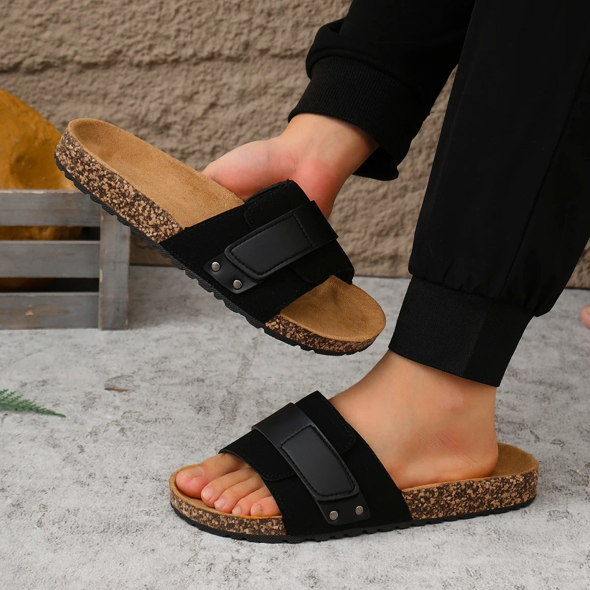 Men's One-Strap Sandals: Waterproof, Anti-Slip, Thick-Soled, Wear-Resistant, Soft-Soled, Comfortable, Everyday Slip-On Sandals.