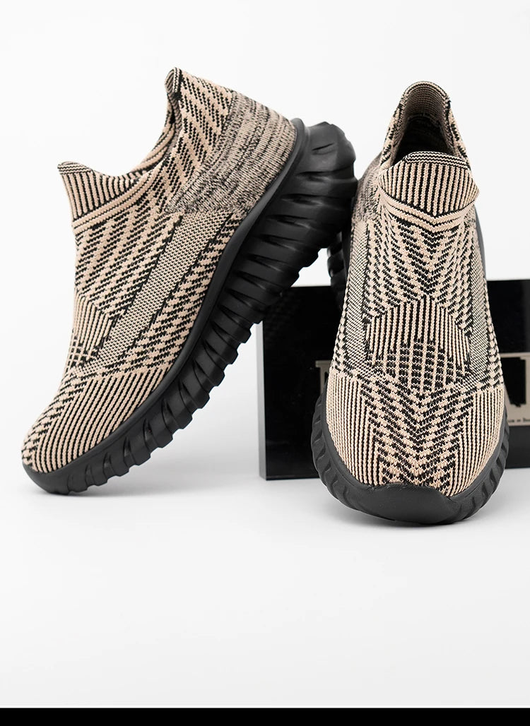 Men's Women Running Shoes Comfortable Slip on Sneakers Man Socks Shoes Lightweight Knit Breathable Casual Outdoors Sneakers