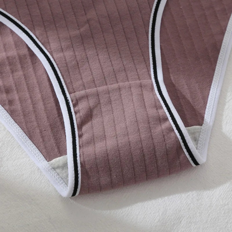 Fashion Letter Women's Underwear Breathable Cotton Triangle Pants Mid Waist Sexy Comfortable Lingerie Bright Cute Girl Briefs