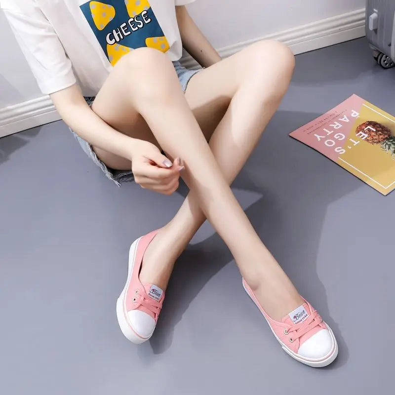 Red Women Footwear Flat Round Toe Black Canvas Ladies Shoes New Arrival 2025 Sale Cheap Vulcanized for Casual Urban 39 Walking A