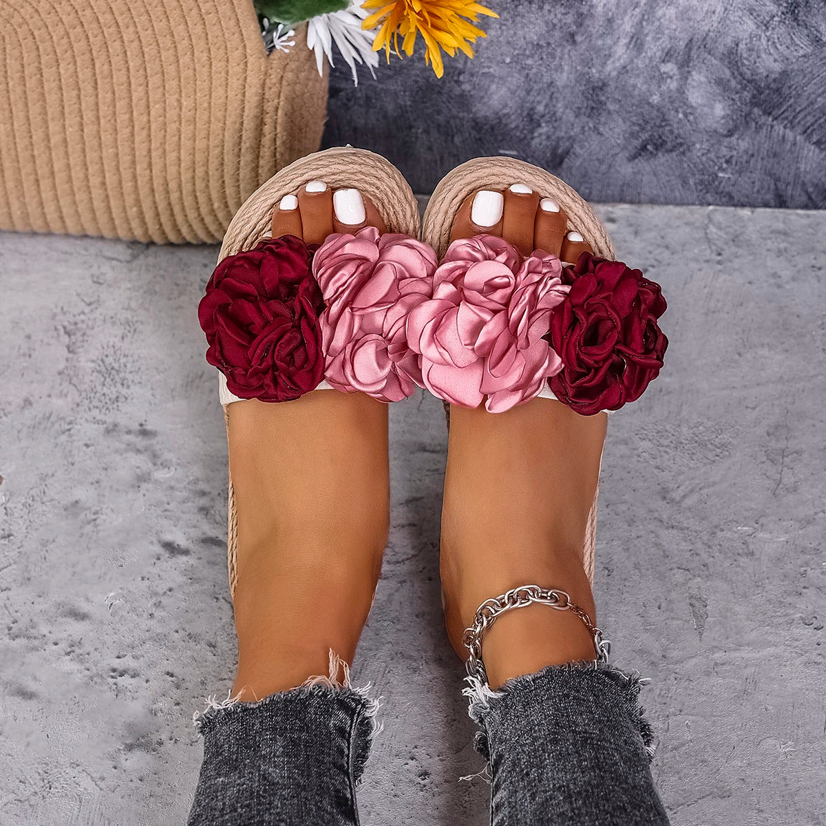 Women's Fashionable Multi-Color Large Flower Student Vacation Beach Lightweight Non-Slip Wear-Resistant Flat Slippers