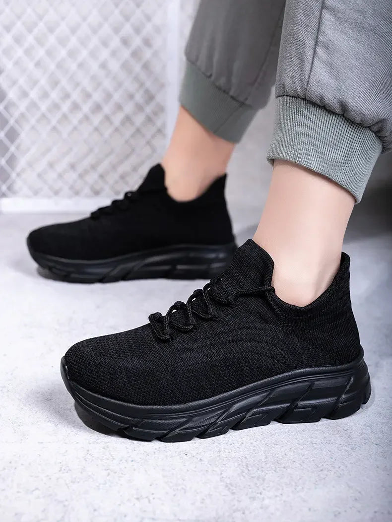 Men's Gray Running Shoes - Breathable Mesh Lace Cushioned Flat Boots Lightweight Sports Training Shoes Casual Style Design Shoes