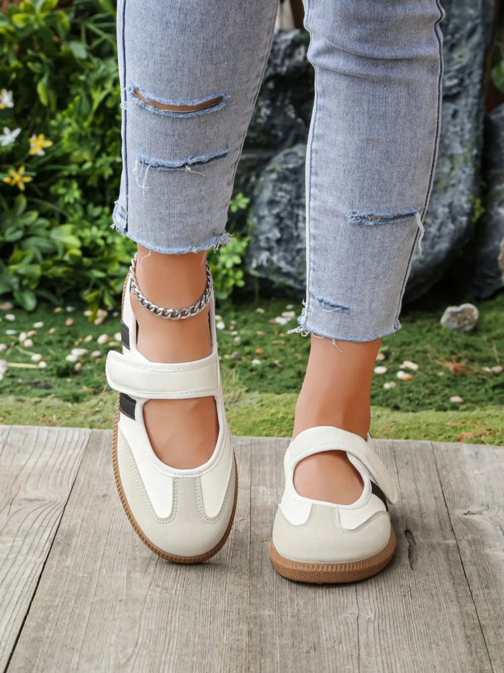Women Sneakers 2026 New Fashion Solid Shallow Designer Shoes Spring Autumn Soft Soled Loafers Comfort Casual Female Sports Shoes