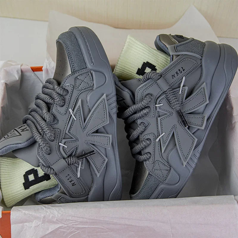2024 Spring and Autumn Men's Thick Sole Elevated Casual Sports Shoes Fashion Breathable and Durable Running Shoes sneakers men