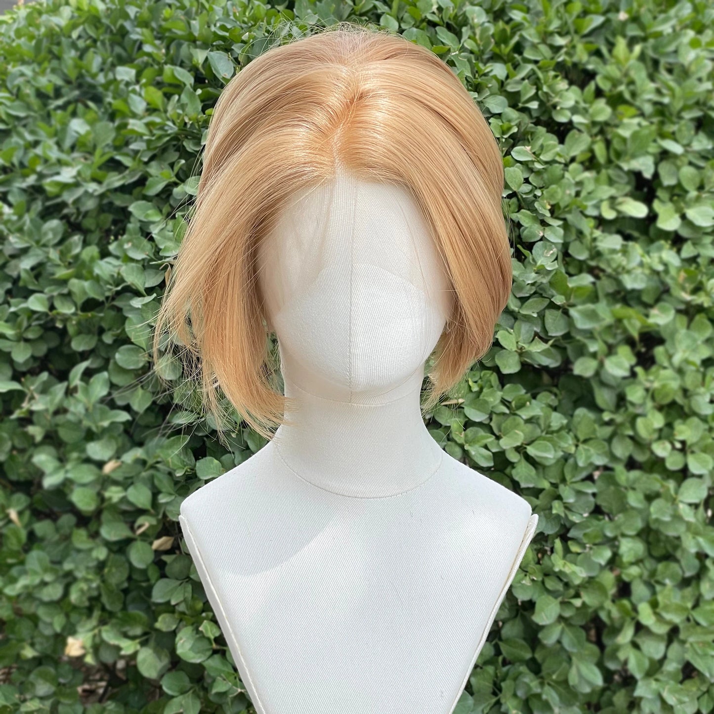 Short Bob Cut Cosplay Wigs for Men Honey Brown Women Free Part Wig Glueless 13x4 Synthetic Lace Front Wigs Natural Hairline 150%