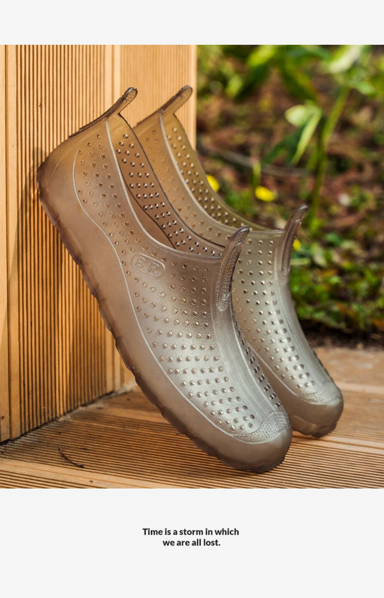 1 Pair of Women's Water Shoes for Outdoor Sports, River Tracing, Beach Swimming, and Men's Drainage Shoes (Run a Half Size Smaller)