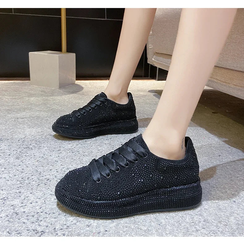 NEW Brand Women Fashion Casual Glitter Sparkling Sneakers Women Encrusted Lace Up Shoes White Sole Fashion Street Sneakers Shiny