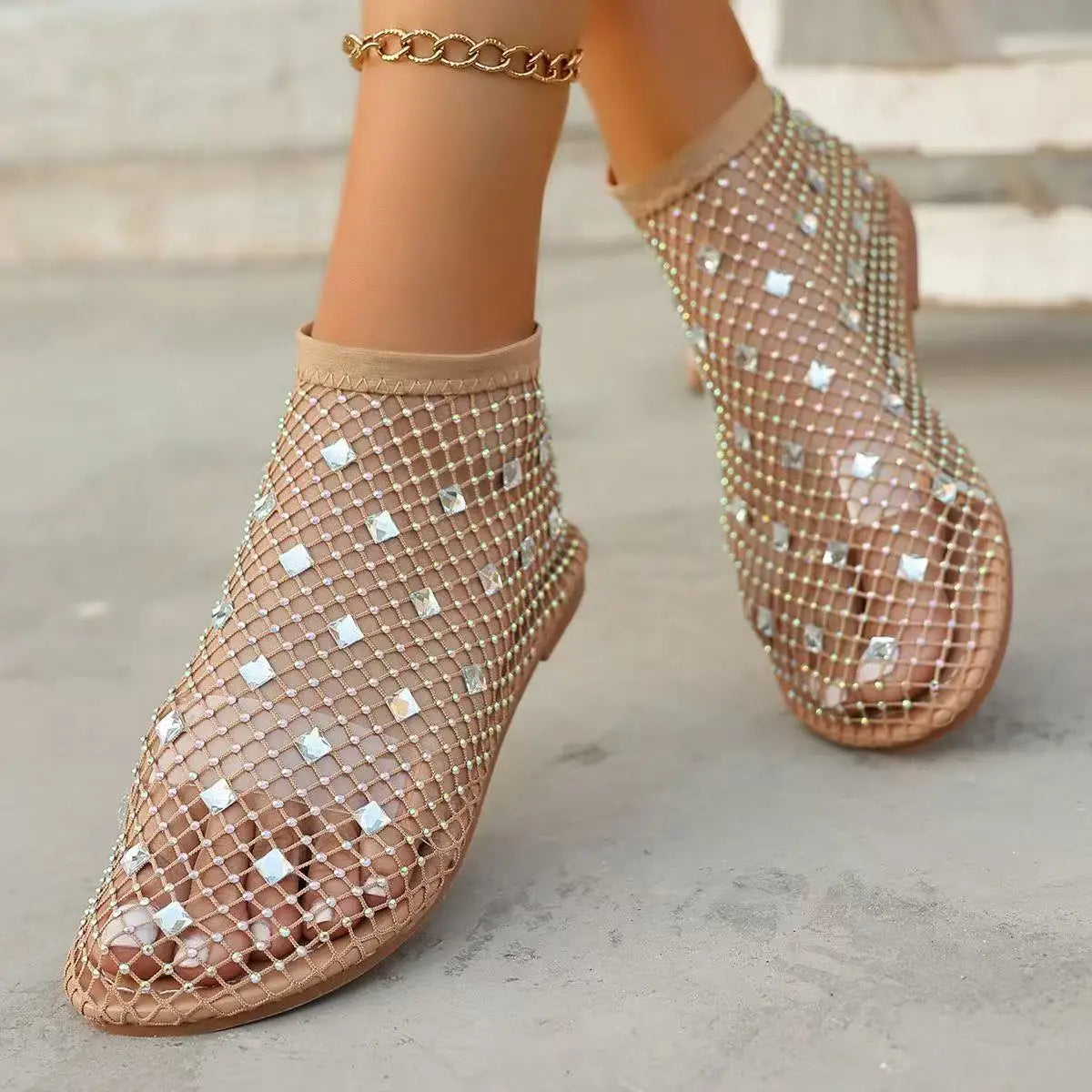 Summer Women's New Round Toe Flat Bottom Sandals Hollow Short Boots Water Diamond Sexy Flat Bottom Fashion Banquet Sandals