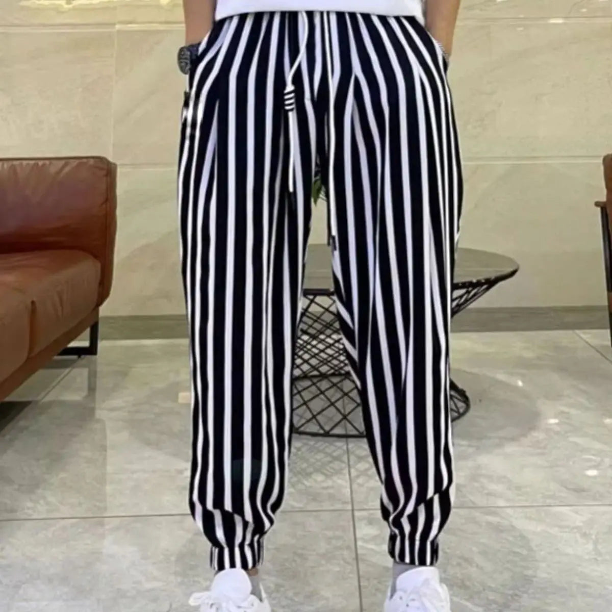 New summer casual and fashionable printed black and white striped sports handsome tie-length pants trendy men's harem pants