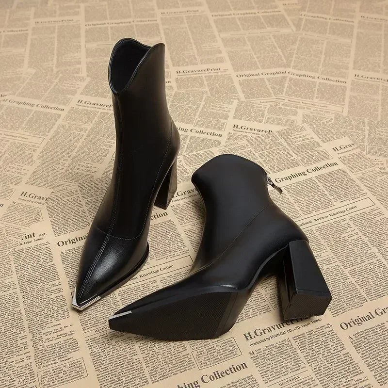 Spring 2024 New Women Ankle High Heels Shoes Zipper Chelsea Boots Brand Pointed Toe Boots Goth Designer Pumps Motorcycle Botas