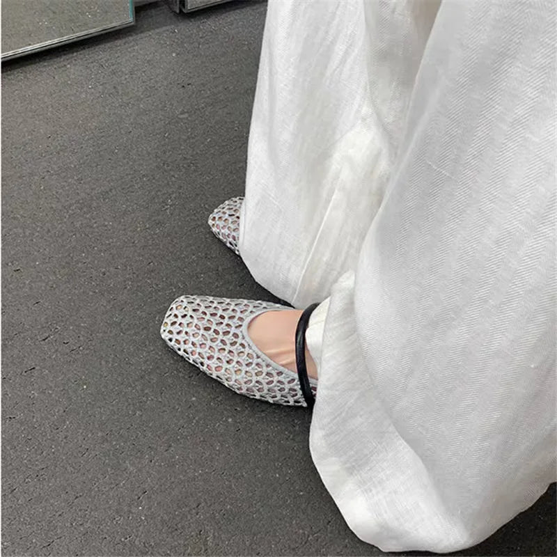 2025 zapatos de Ballet de malla hueca para mujer, sandalias transpirables Mary Jane con cabeza cuadrada, calzado con correa