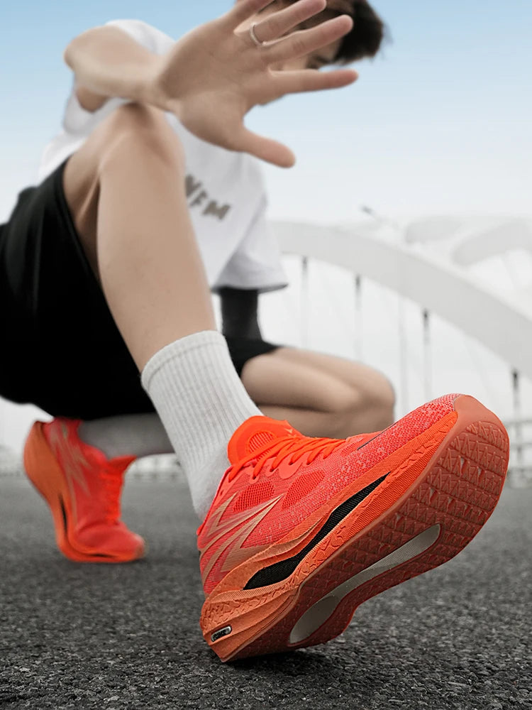 Men Running Shoes New Carbon Board Marathon Sports Shoes Breathable Lightweight Trend Women's  Athletic Sneakers