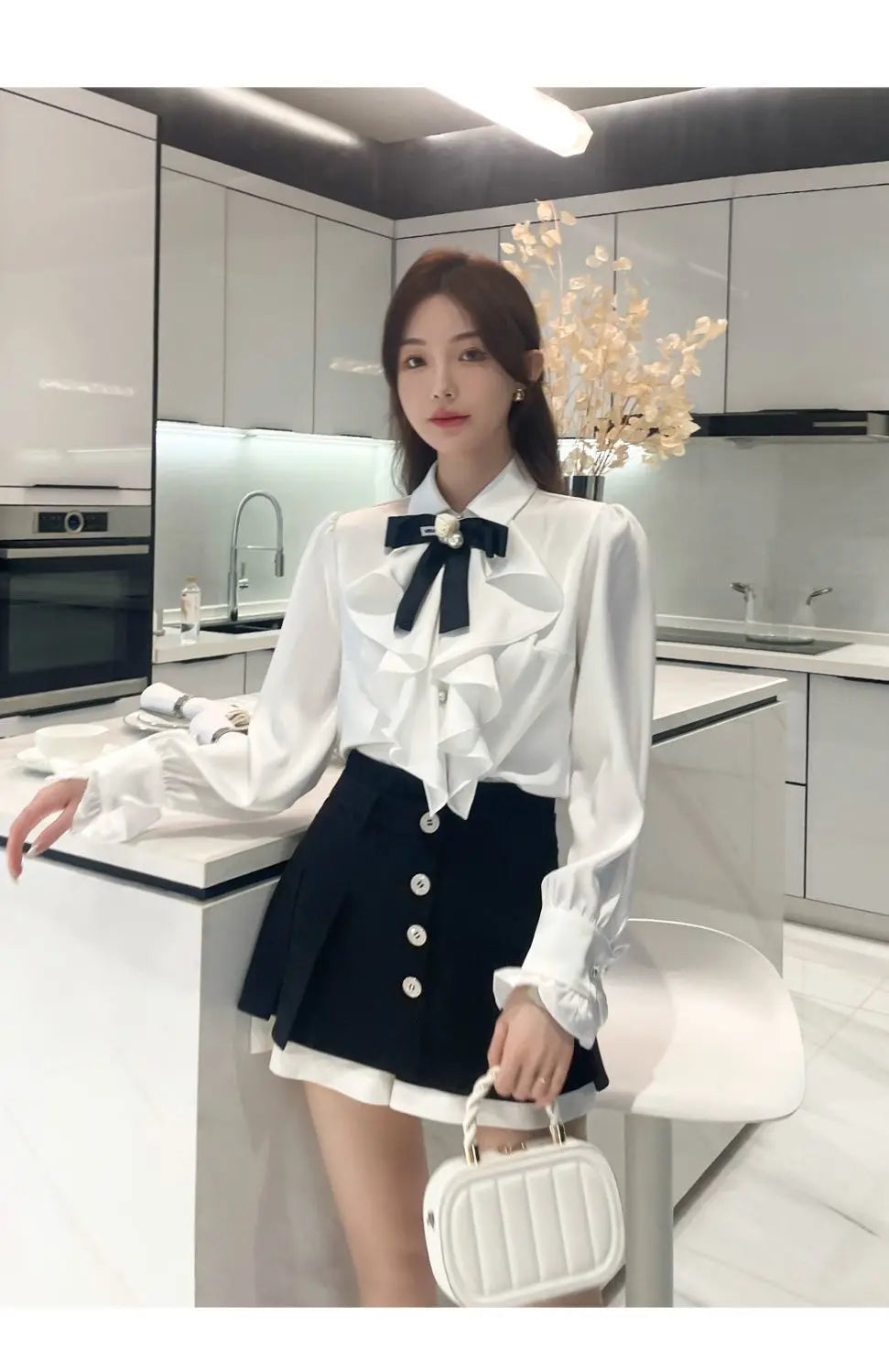 White Shirts Woman Lace Ruffles Blouses Sweet Female Peter Pan Coller Crop Long Sleeve Tops Preppy Ladies Temperament Tops Q190