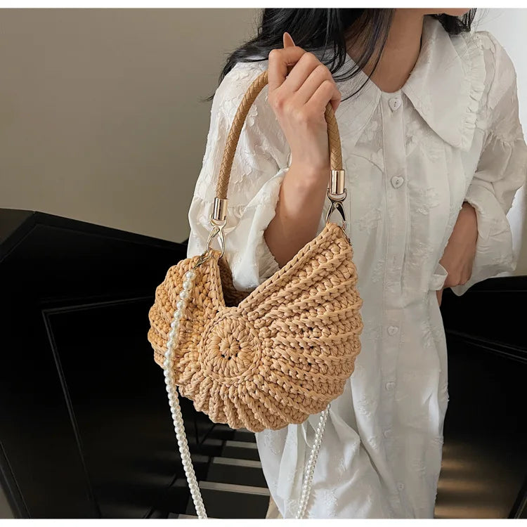 Creative Conch Shaped Crochet Women Shoulde Bags Funny Cute Pearls Chains Handmade Weave Crossbody Bag Novelty Small Handbags