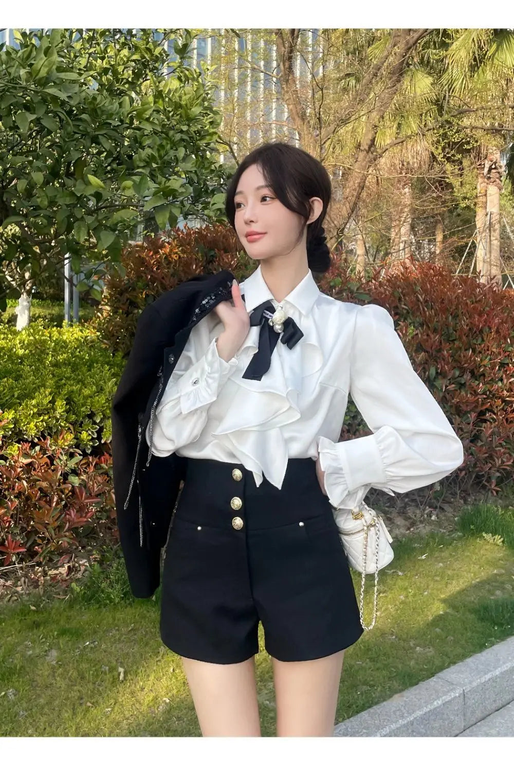 White Shirts Woman Lace Ruffles Blouses Sweet Female Peter Pan Coller Crop Long Sleeve Tops Preppy Ladies Temperament Tops Q190