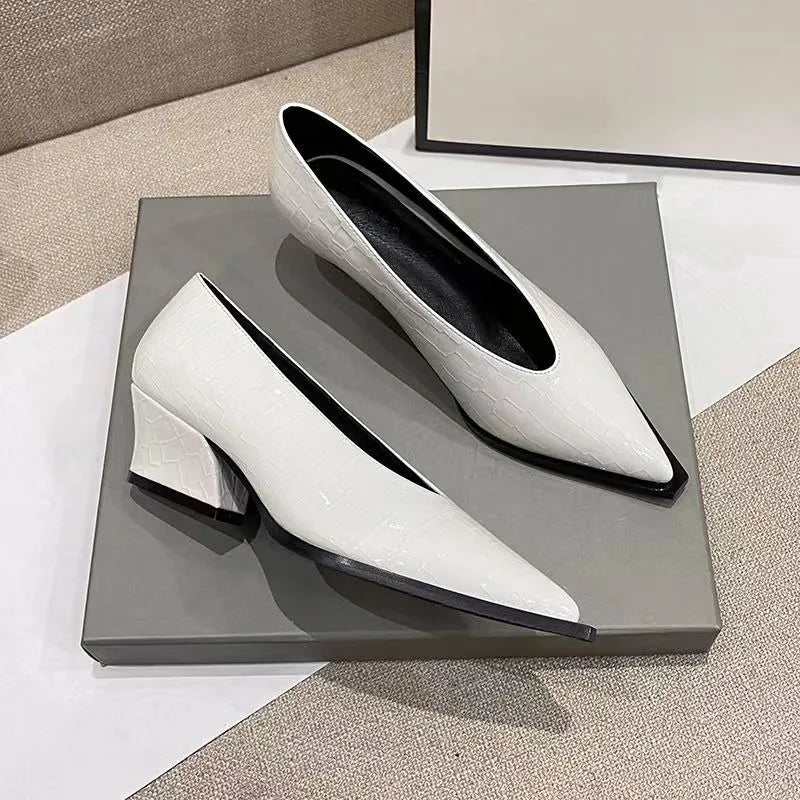 Fashionable Crocodile Leather Office Shoes 2024 Women's Simple Patent Leather Shallow High Heels Pointed Toe Women's High Heels