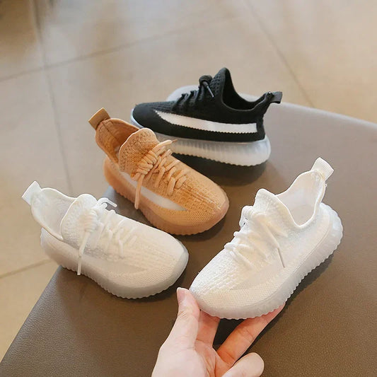 Fashion Kids Running Shoes Boys Girls Light Casual Sports Shoes Soft Soled Sneakers School Children's Sneakers Tennis Flat Shoes