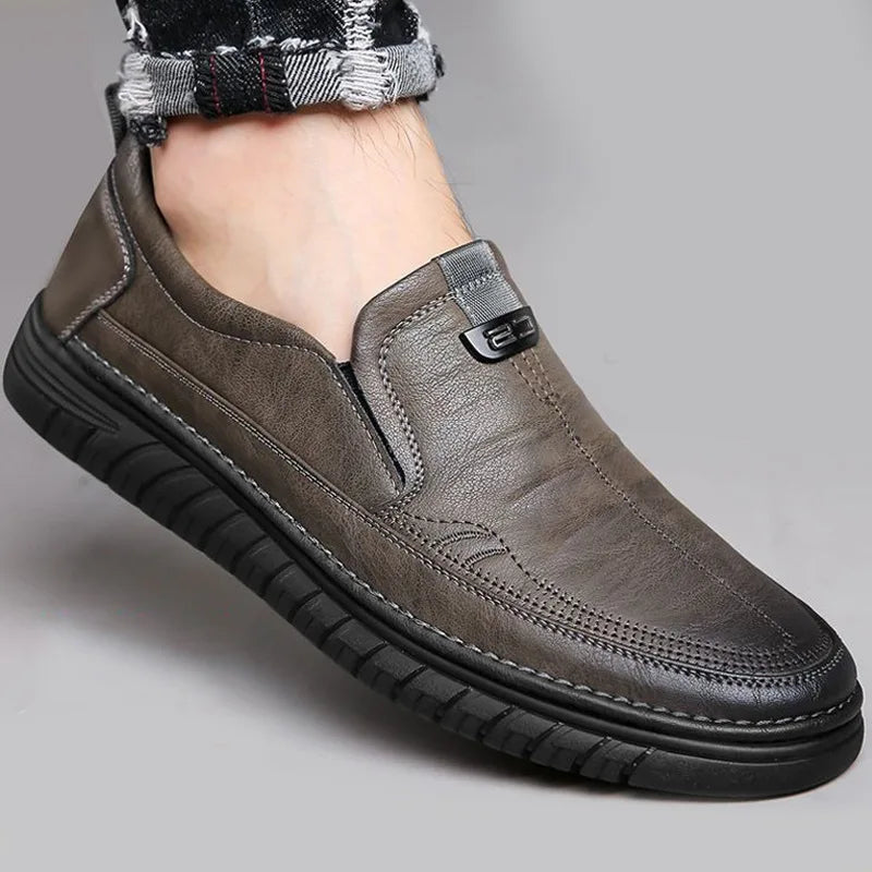 Handmade Men Leather Shoes Soft Sole Loafers Business Casual Shoes Slip on Men Shoes Classic Moccasins Lightweight Driving Flats