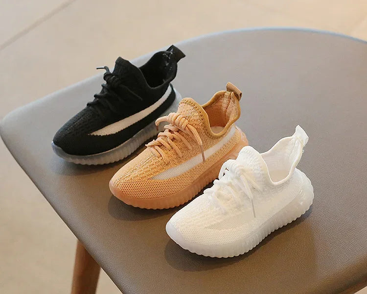 Fashion Kids Running Shoes Boys Girls Light Casual Sports Shoes Soft Soled Sneakers School Children's Sneakers Tennis Flat Shoes