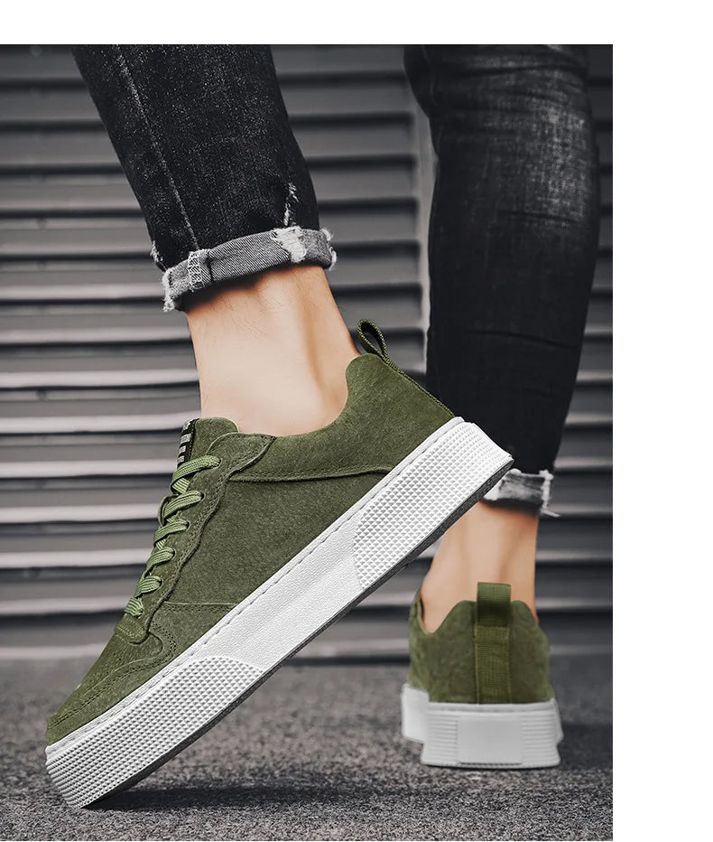 Board Shoes for Men Trendy Flat Shoes Lightweight Comfortable Sports Men Shoes Soft Outdoor Walking Shoe Zapatos Para Hombres