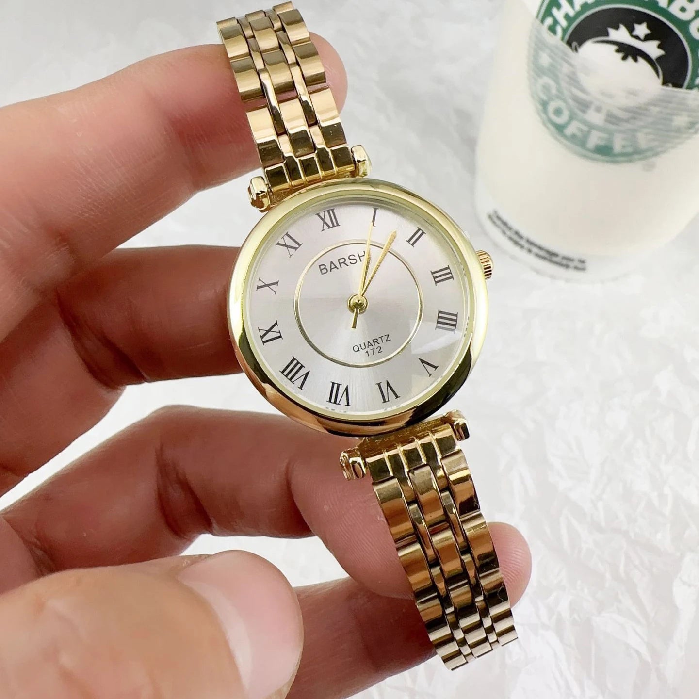 UTHAI New Women's Watch Steel Strap Exquisite Ladies' Watches Simple Thin Compact Fashion Wrist Watch Clock