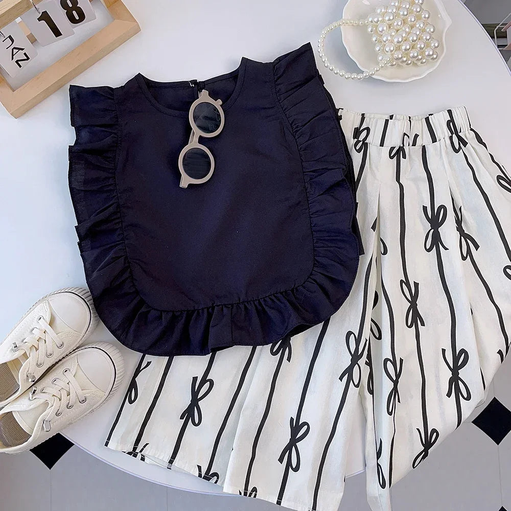 Fashion Black and White Summer New Girls' Casual Clothes Korean Version Sleeveless Pleated Vest+bow Striped Printed Pants Set