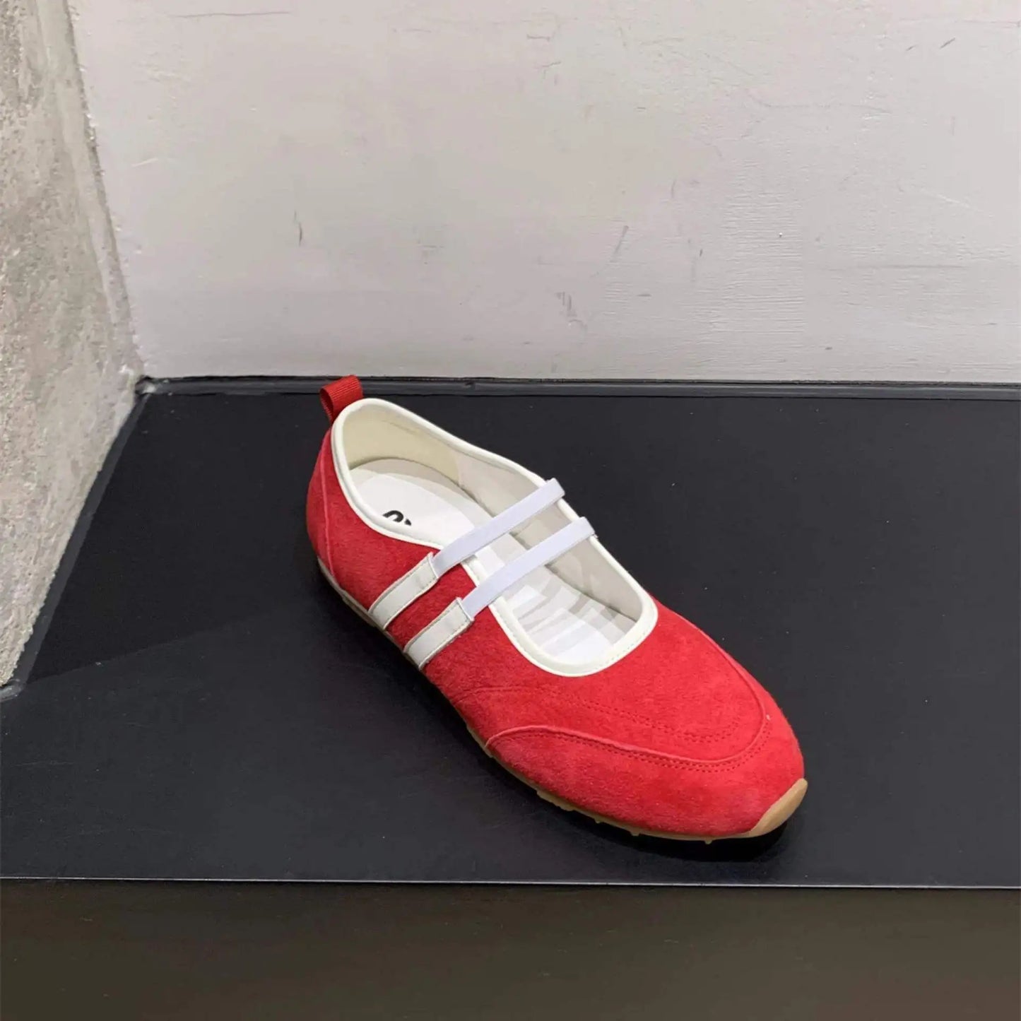 Flat Bottomed Retro Ballet Shoes for Women 2026 New Sports and Casual Shallow Mouth Vulcanized Shoes