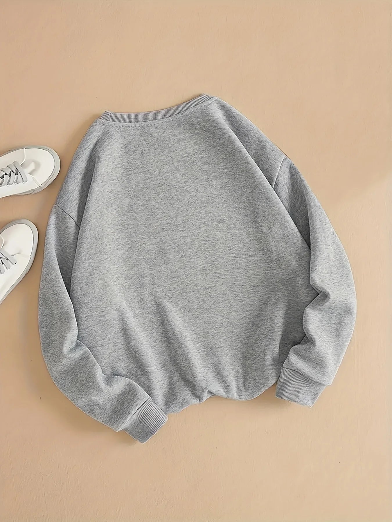 Women's Casual Heart Print Pullover Sweatshirt Geometric Design Long Sleeve Round Neck Machine Washable Regular Fit for Autum