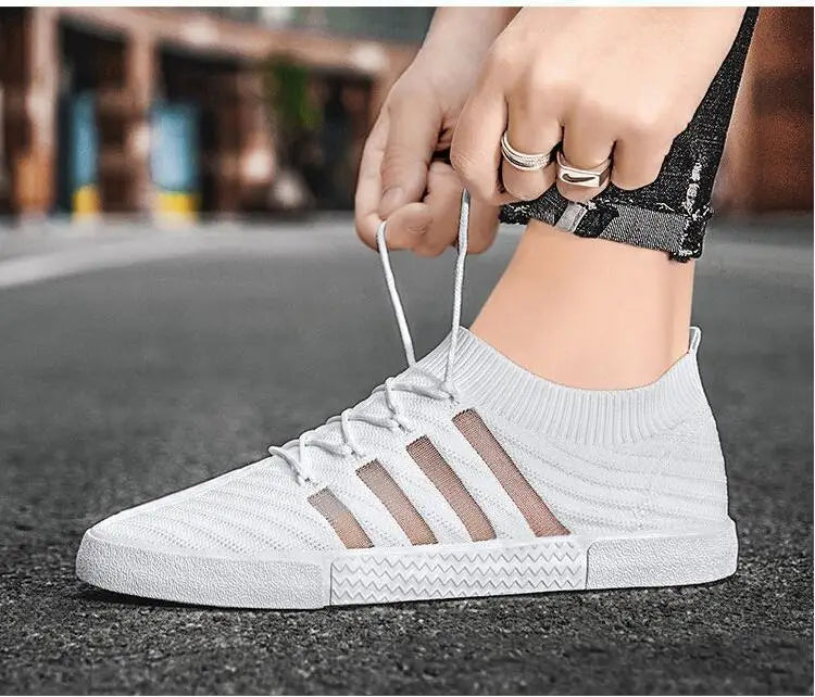 2022 New Super Light Mesh Men Running Sneakers Fashion Trend Lace-up Athletic Shoes Breathable Tenis Masculino Comfort Anti-skid