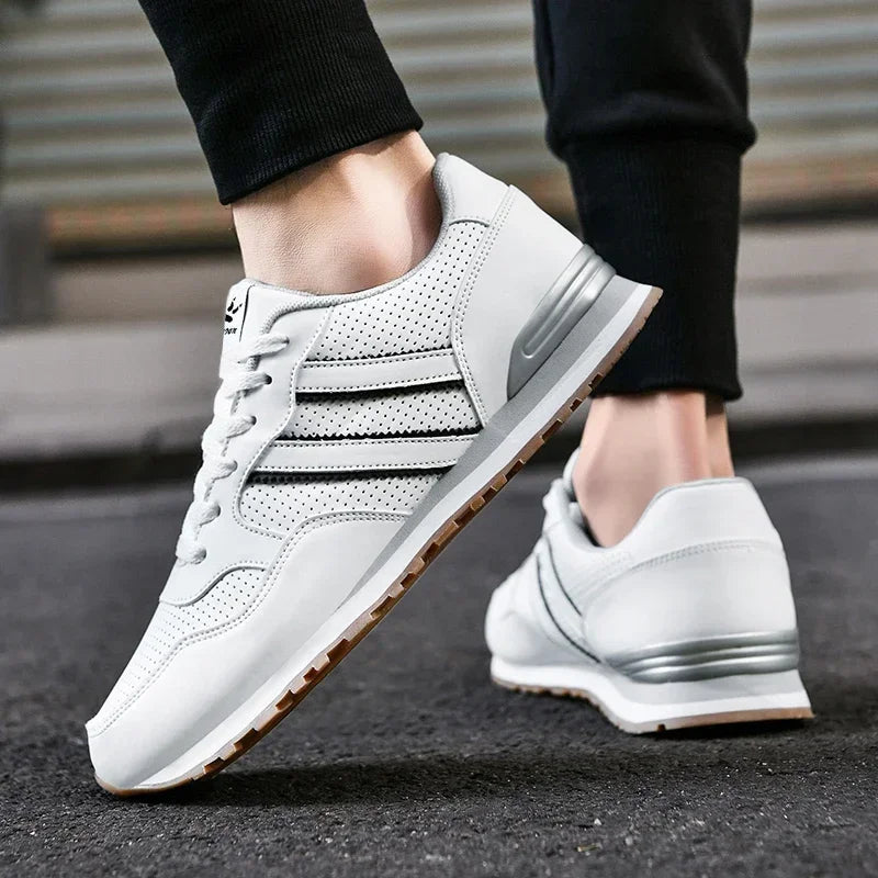 2024 Men Classical Running Shoes Lightweight Leather Outdoor Casual Sneakers Men Comfortable Sport Breathable Flat Jogging Shoes