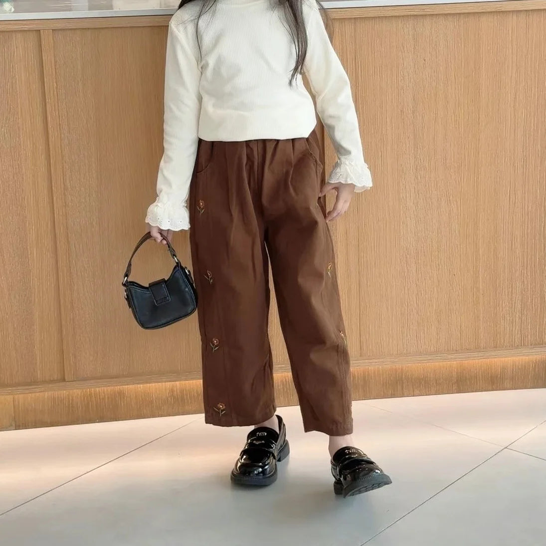 2026 Spring Children Casual Pants 2-6T Girls Flower Embroidery Cotton Trousers Kids Elastic Waist Outdoor Pants Baby Girl Cloth