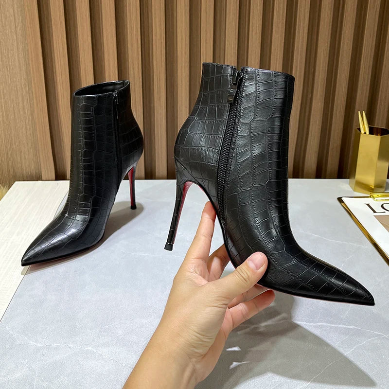 Autumn and winter new turtle patterned short boots, slim high heels, black 10cm, female pointed, slim heels, Shizang bare boots