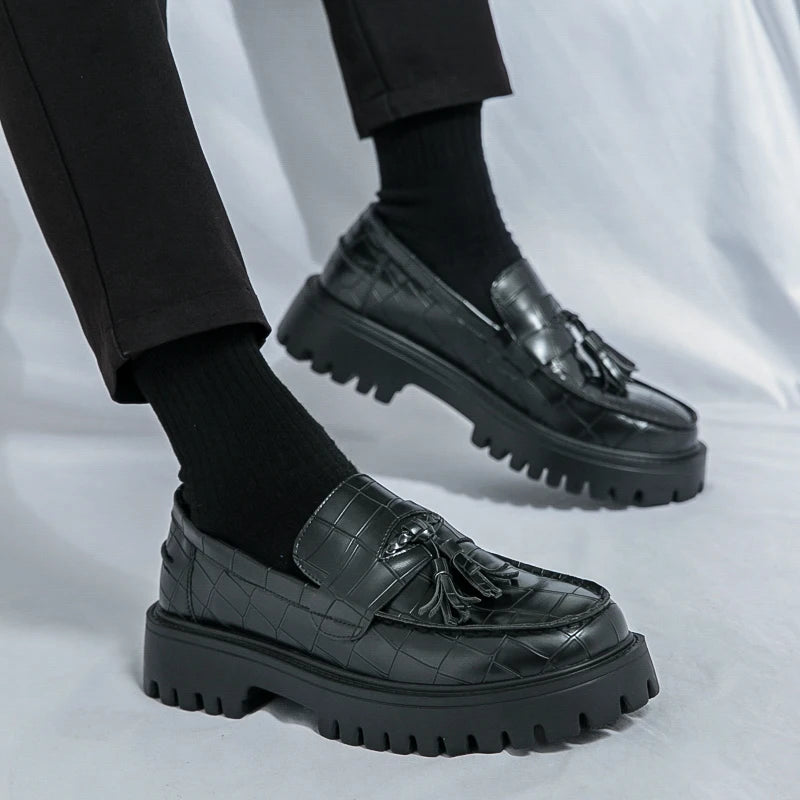 Men's thick soled leather shoes Gentleman retro elegant style Business Office Leisure 38-46 Adult thick soled loafers Black Gray