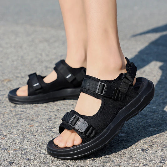A Pair of New Men's Sandals, Summer Style, Far-Moving, Fashionable, Wear-Resistant, Sand-Resistant, Casual and Versatile Beach Shoes