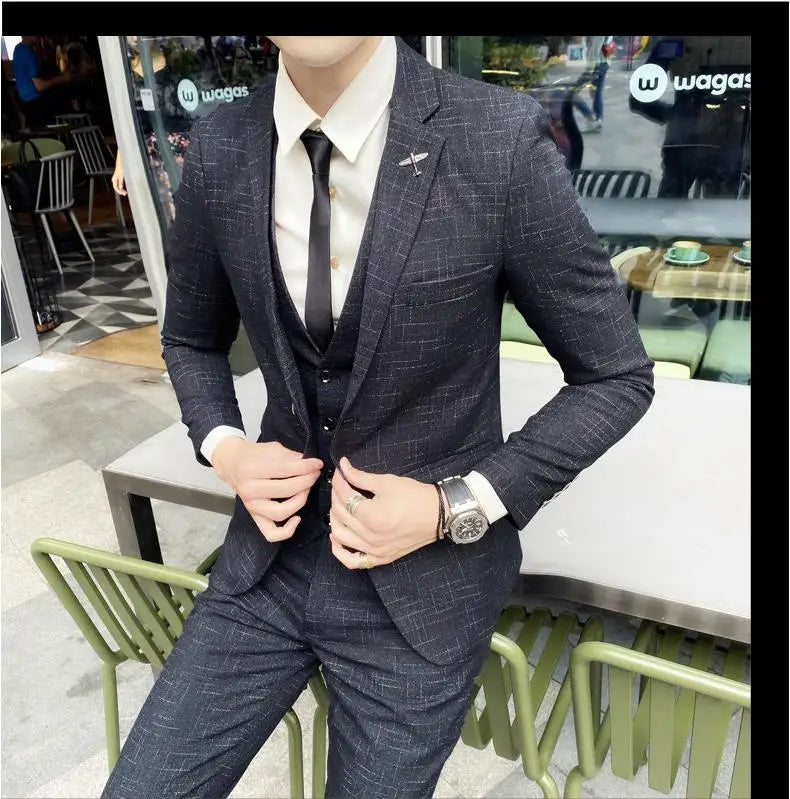 2023 Men's British Fashion Three-piece Set Slim Fit Suit Vest Trousers Ensemble Handsome Trendy All-in-one Banquet Blaze