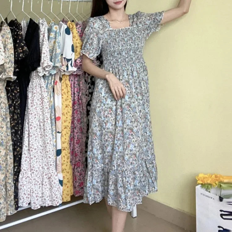 Women's blue-gray floral chiffon dress with elastic waist, short sleeves, pleated A-line skirt