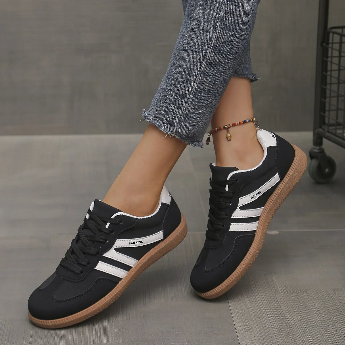 Mix Color Women's Autumn Sneakers Fashion Splicing Flat Heel Vulcanized Shoes Female Lace-Up Non-Slip Pu Leather Casual Shoes